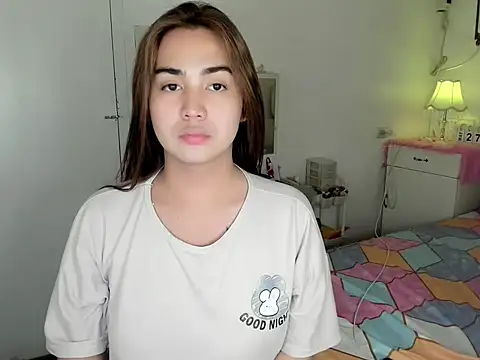 Snapshot of Alovelydoll_nica chatting on 27, 5, 2026 Alovelydoll nica online show from 27, 5, 2026
