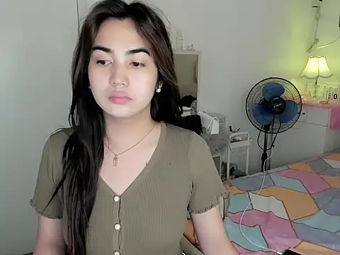 Snapshot of Alovelydoll_nica chatting on 5, 5, 2026 Alovelydoll nica online show from 5, 5, 2026