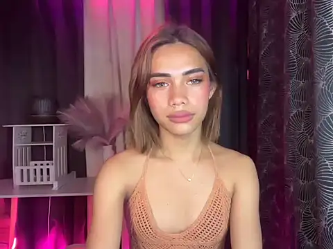 Lovelynikki03 online show from 20, 10, 2025