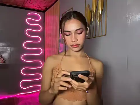 Lovelynikki03 online show from 3, 5, 2026
