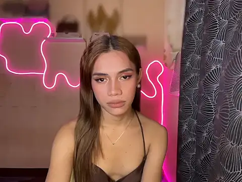 Lovelynikki03 online show from 28, 9, 2025