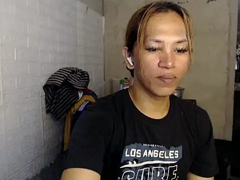 isabellabigcock06 online show from 25, 3, 2026