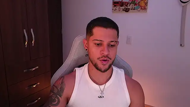 Snapshot of domsantiago_ chatting on 13, 2, 2026 domsantiago online show from 13, 2, 2026