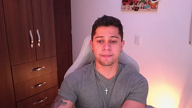 Snapshot of domsantiago_ chatting on 29, 10, 2025 domsantiago online show from 29, 10, 2025