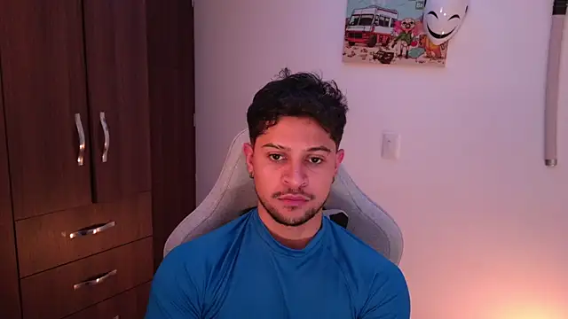 Snapshot of domsantiago_ chatting on 18, 12, 2025 domsantiago online show from 18, 12, 2025