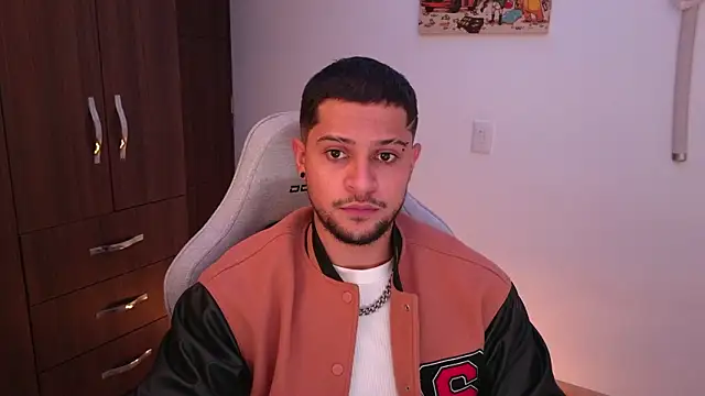 Snapshot of domsantiago_ chatting on 14, 2, 2026 domsantiago online show from 14, 2, 2026