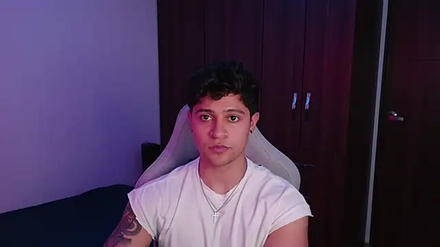 Snapshot of domsantiago_ chatting on 26, 9, 2025 domsantiago online show from 26, 9, 2025