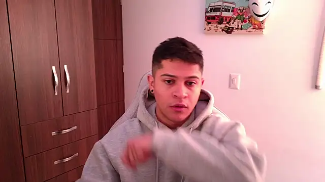 Snapshot of domsantiago_ chatting on 18, 10, 2025 domsantiago online show from 18, 10, 2025