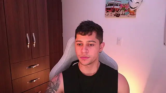 Snapshot of domsantiago_ chatting on 27, 10, 2025 domsantiago online show from 27, 10, 2025