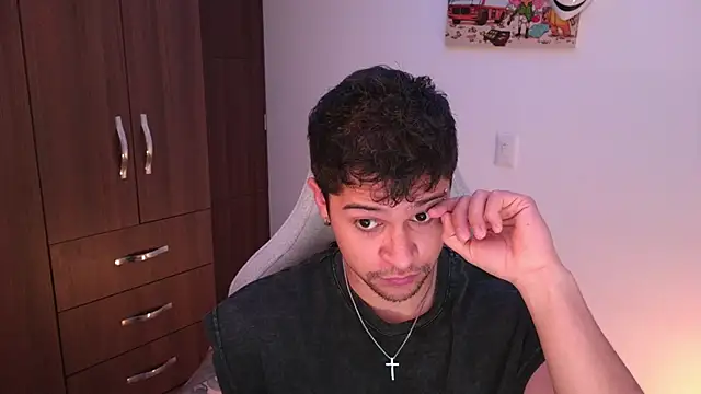 Snapshot of domsantiago_ chatting on 19, 11, 2025 domsantiago online show from 19, 11, 2025