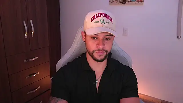 Snapshot of domsantiago_ chatting on 9, 2, 2026 domsantiago online show from 9, 2, 2026