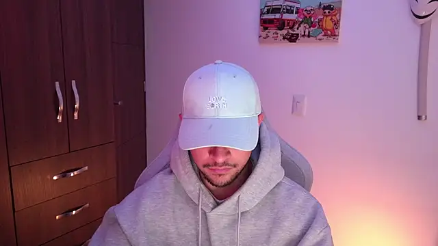 Snapshot of domsantiago_ chatting on 20, 12, 2025 domsantiago online show from 20, 12, 2025