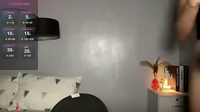 Demi Maddison online show from 10, 10, 2025