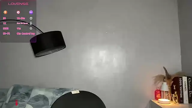 Demi Maddison online show from 26, 9, 2025