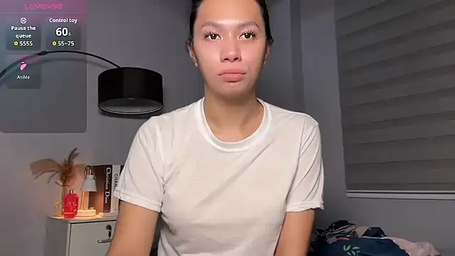 Demi Maddison online show from 24, 11, 2025