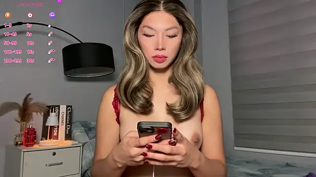 Demi Maddison online show from 8, 1, 2026