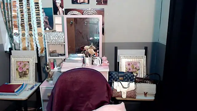 miya khali online show from 2, 11, 2025