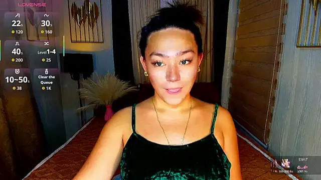 Snapshot of hot_wildivana chatting on 2, 4, 2026 hot wildivana online show from 2, 4, 2026