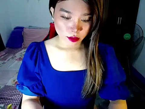 Urassiansweetcummer online show from 10, 10, 2025