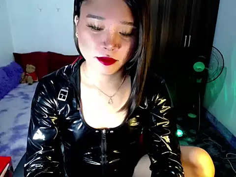 Snapshot of Urassiansweetcummer chatting on 30, 6, 2026 Urassiansweetcummer online show from 30, 6, 2026
