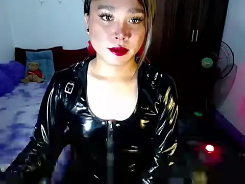 Urassiansweetcummer online show from 3, 4, 2026