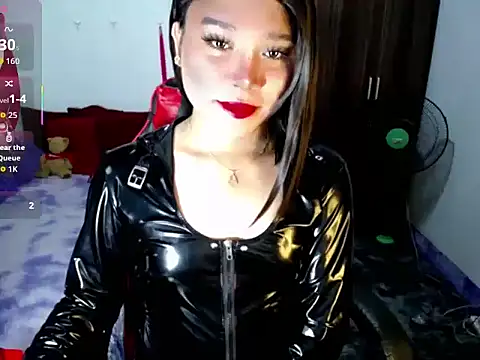 Snapshot of Urassiansweetcummer chatting on 19, 7, 2026 Urassiansweetcummer online show from 19, 7, 2026