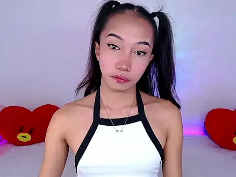 Snapshot of Sweet_kittyxx chatting on 23, 5, 2026 Sweet kittyxx online show from 23, 5, 2026