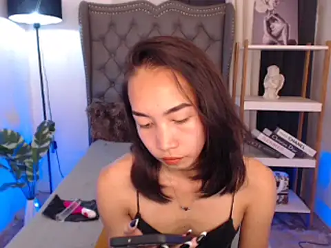 Snapshot of Sweet_kittyxx chatting on 26, 11, 2025 Sweet kittyxx online show from 26, 11, 2025