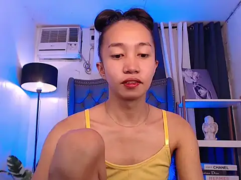 Snapshot of Sweet_kittyxx chatting on 12, 2, 2026 Sweet kittyxx online show from 12, 2, 2026