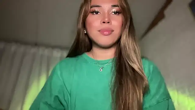 Snapshot of goddessofalltime chatting on 16, 11, 2025 goddessofalltime online show from 16, 11, 2025