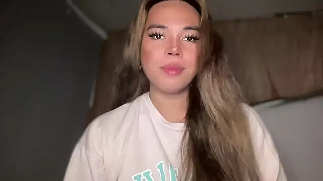 Snapshot of goddessofalltime chatting on 9, 9, 2025 goddessofalltime online show from 9, 9, 2025