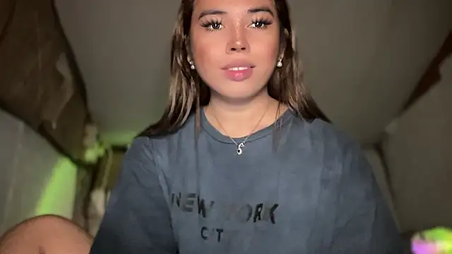 Snapshot of goddessofalltime chatting on 19, 11, 2025 goddessofalltime online show from 19, 11, 2025