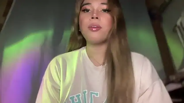 Snapshot of goddessofalltime chatting on 19, 12, 2025 goddessofalltime online show from 19, 12, 2025