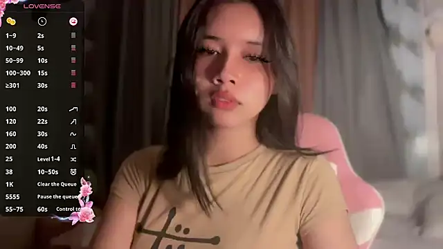 Naughtychen18 online show from 17, 3, 2026