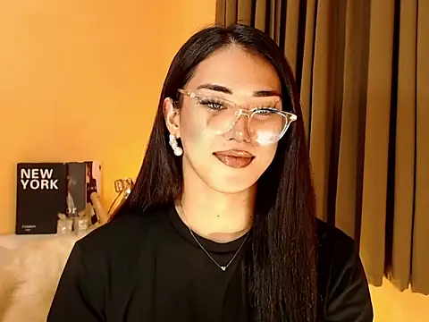 Snapshot of magnificent_kitana chatting on 30, 9, 2025 magnificent kitana online show from 30, 9, 2025