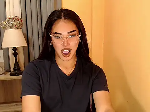 Snapshot of magnificent_kitana chatting on 11, 9, 2025 magnificent kitana online show from 11, 9, 2025