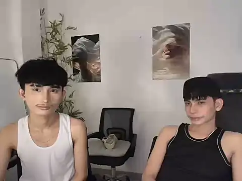 Snapshot of twink_pinoy chatting on 2, 6, 2026 twink pinoy online show from 2, 6, 2026