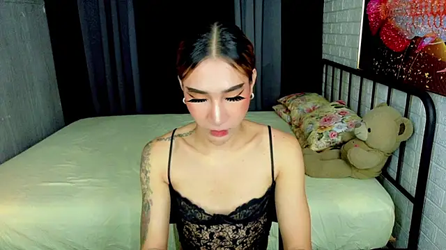 TRANSGODDESSA online show from 5, 10, 2025