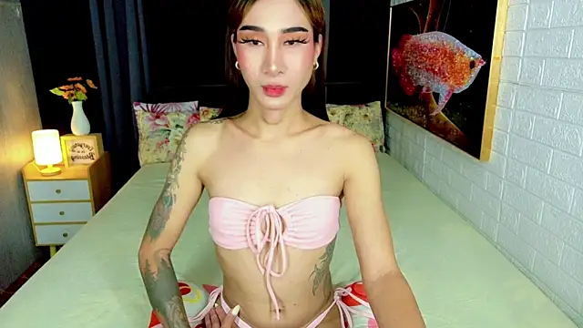 TRANSGODDESSA online show from 7, 10, 2025