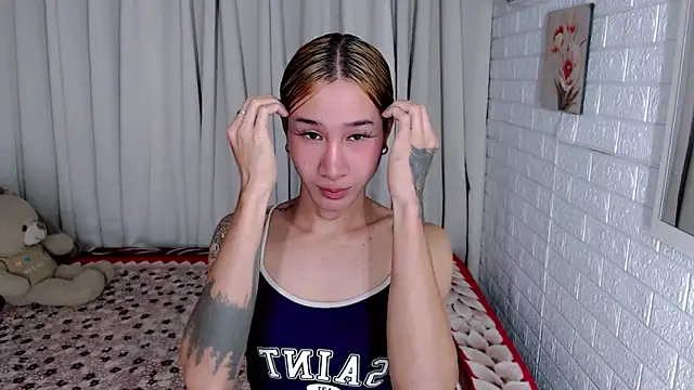 TRANSGODDESSA online show from 3, 3, 2026