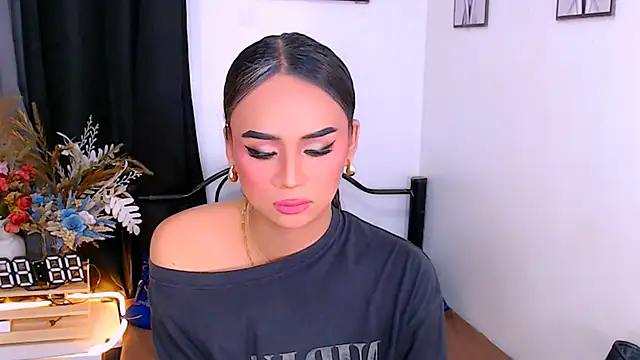 Zialustts online show from 6, 3, 2026