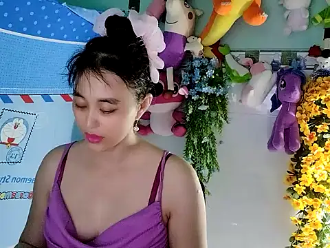 emgaixinhngoan online show from 1, 11, 2025