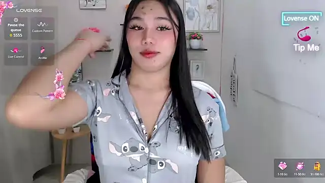 Snapshot of liane_mei chatting on 28, 6, 2026 liane mei online show from 28, 6, 2026