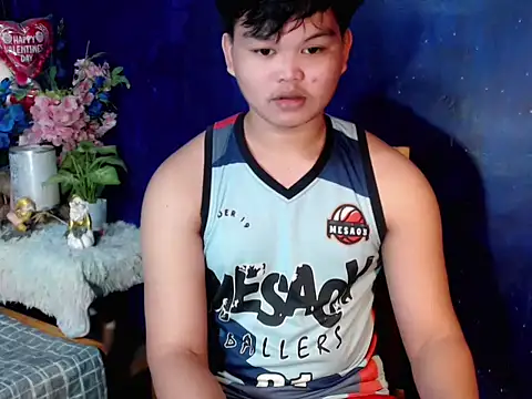 Snapshot of Reynelcock chatting on 11, 10, 2025 Reynelcock online show from 11, 10, 2025