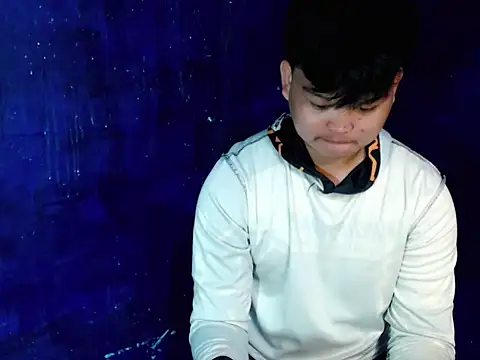 Snapshot of Reynelcock chatting on 26, 11, 2025 Reynelcock online show from 26, 11, 2025