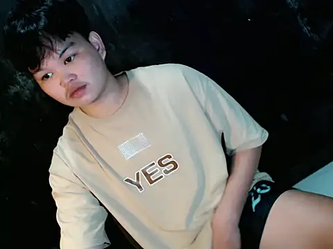 Snapshot of Reynelcock chatting on 26, 9, 2025 Reynelcock online show from 26, 9, 2025