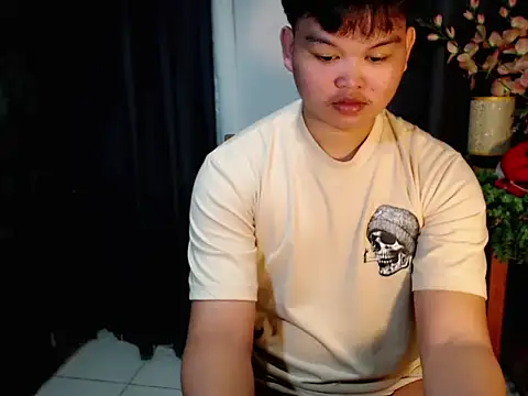 Snapshot of Reynelcock chatting on 18, 9, 2025 Reynelcock online show from 18, 9, 2025