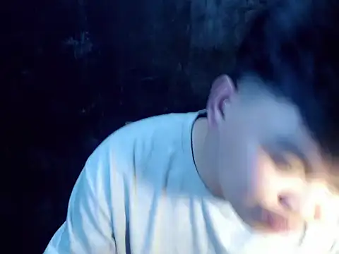 Snapshot of Reynelcock chatting on 17, 9, 2025 Reynelcock online show from 17, 9, 2025