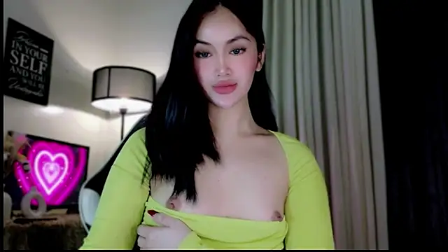 Snapshot of anna_lala7 chatting on 24, 10, 2025 anna lala7 online show from 24, 10, 2025