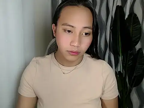 Snapshot of sweetiie_caren chatting on 2, 7, 2026 sweetiie caren online show from 2, 7, 2026
